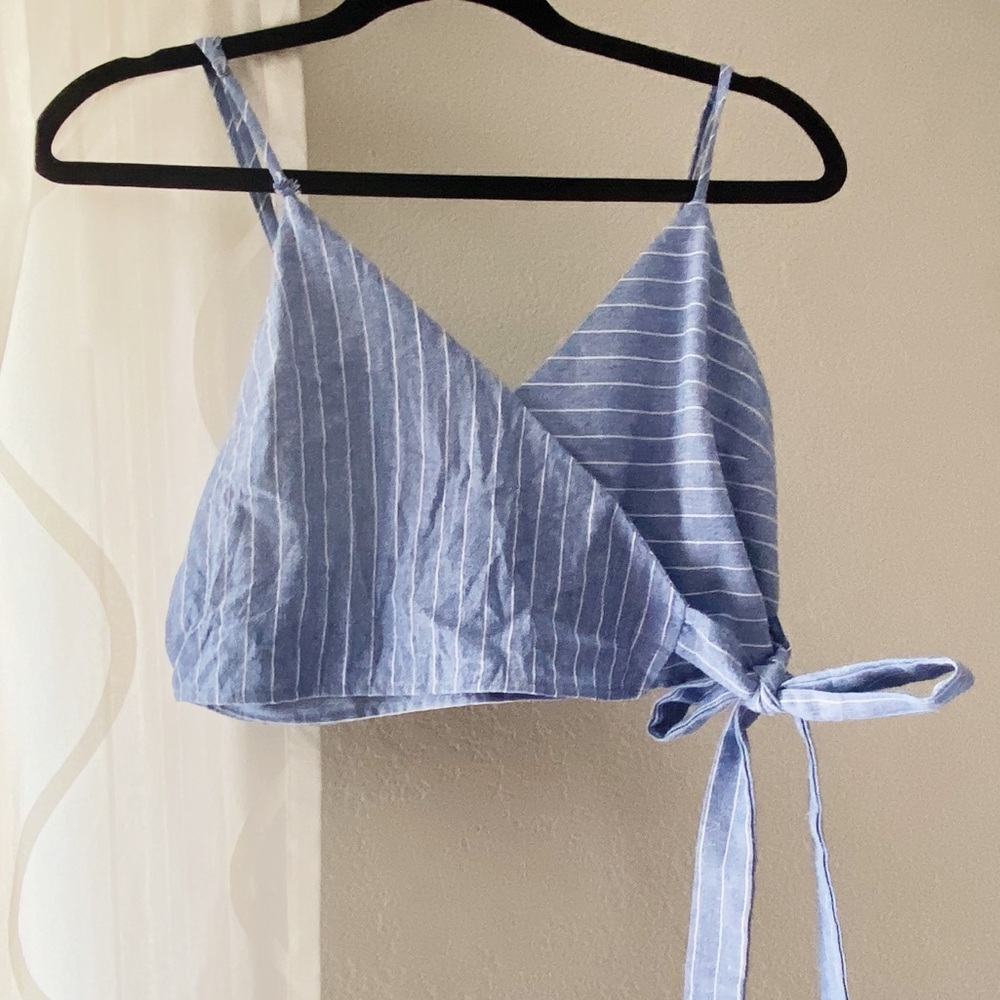 Linen Side Tied Crop Top